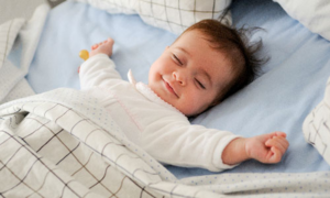Приучать к кроватке легче, если малыша ничего не беспокоит