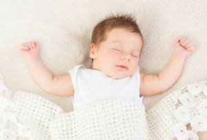 Как правильно уложить спать ребенка