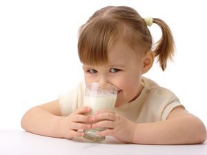 Можно ли пить козье молоко ребенку при атопическом дерматите