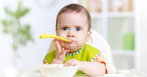 Как сбалансировать питание ребенка в год