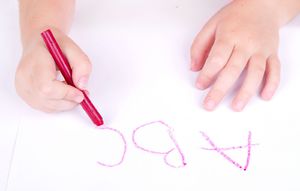 Обучение ребенка написанию букв