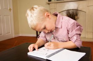 Как учить ребенка писать