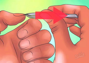 Как вытящить занозу из под ногтя в домашних условиях